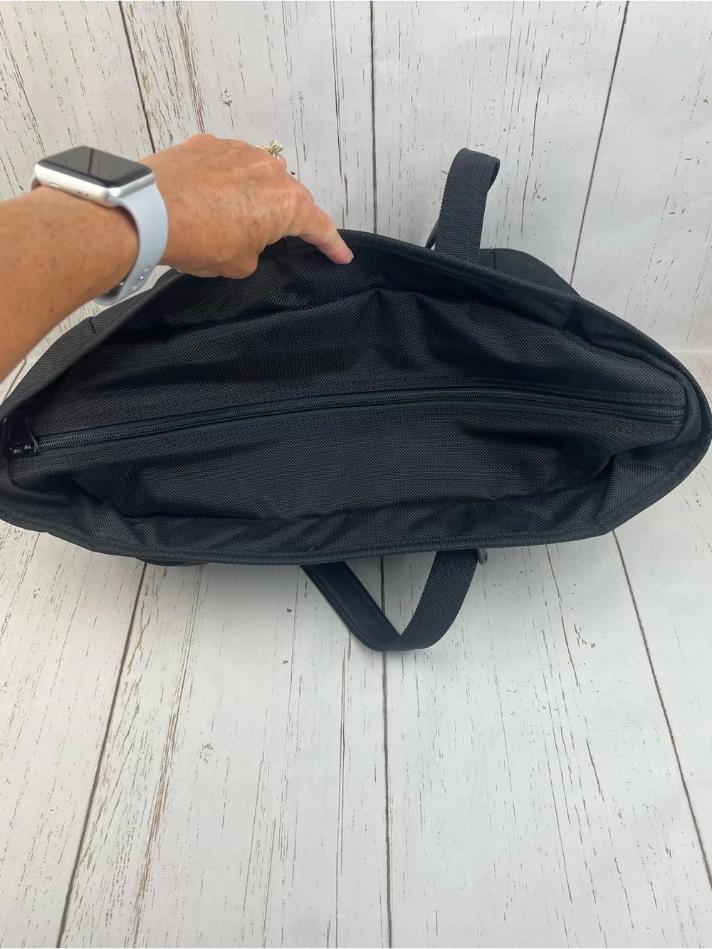 Briggs & Riley Baseline Traveler Tote Bag *Luggage Trolley Sleeve